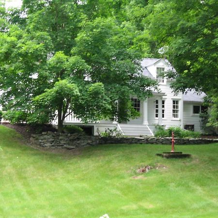 B&B On Seven Acres With Private Bed & Bath Clinton Corners Exteriör bild